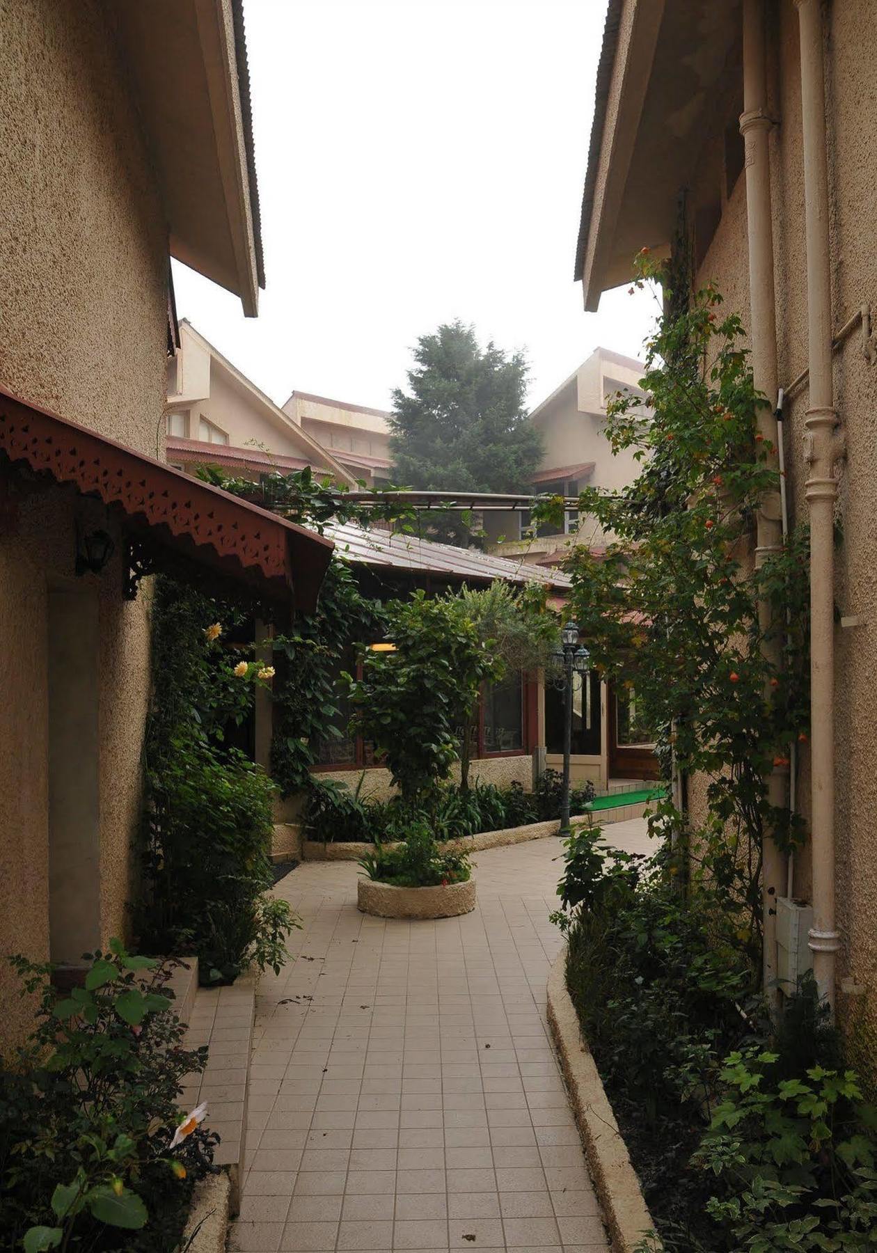 Hotel Club Mahindra Mussoorie Exterior foto