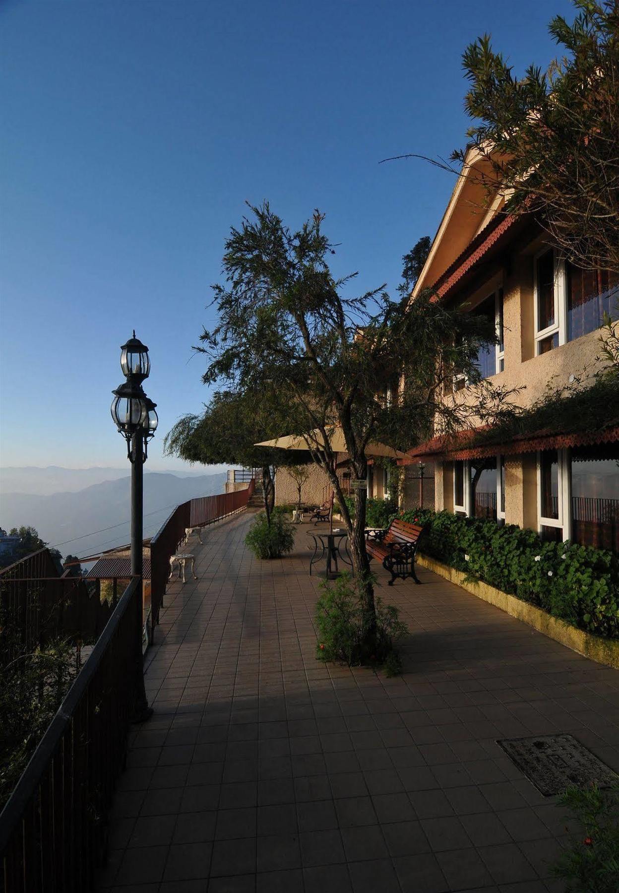 Hotel Club Mahindra Mussoorie Exterior foto